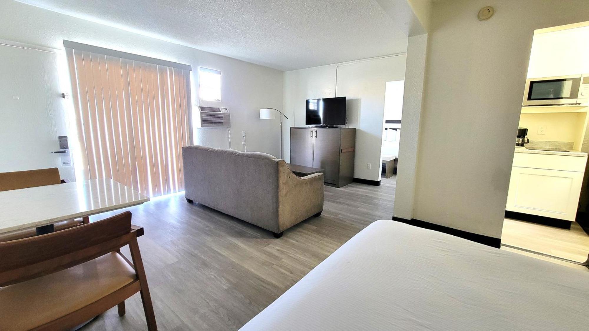 Mc Pacific Inn & Suites Torrance Exteriér fotografie